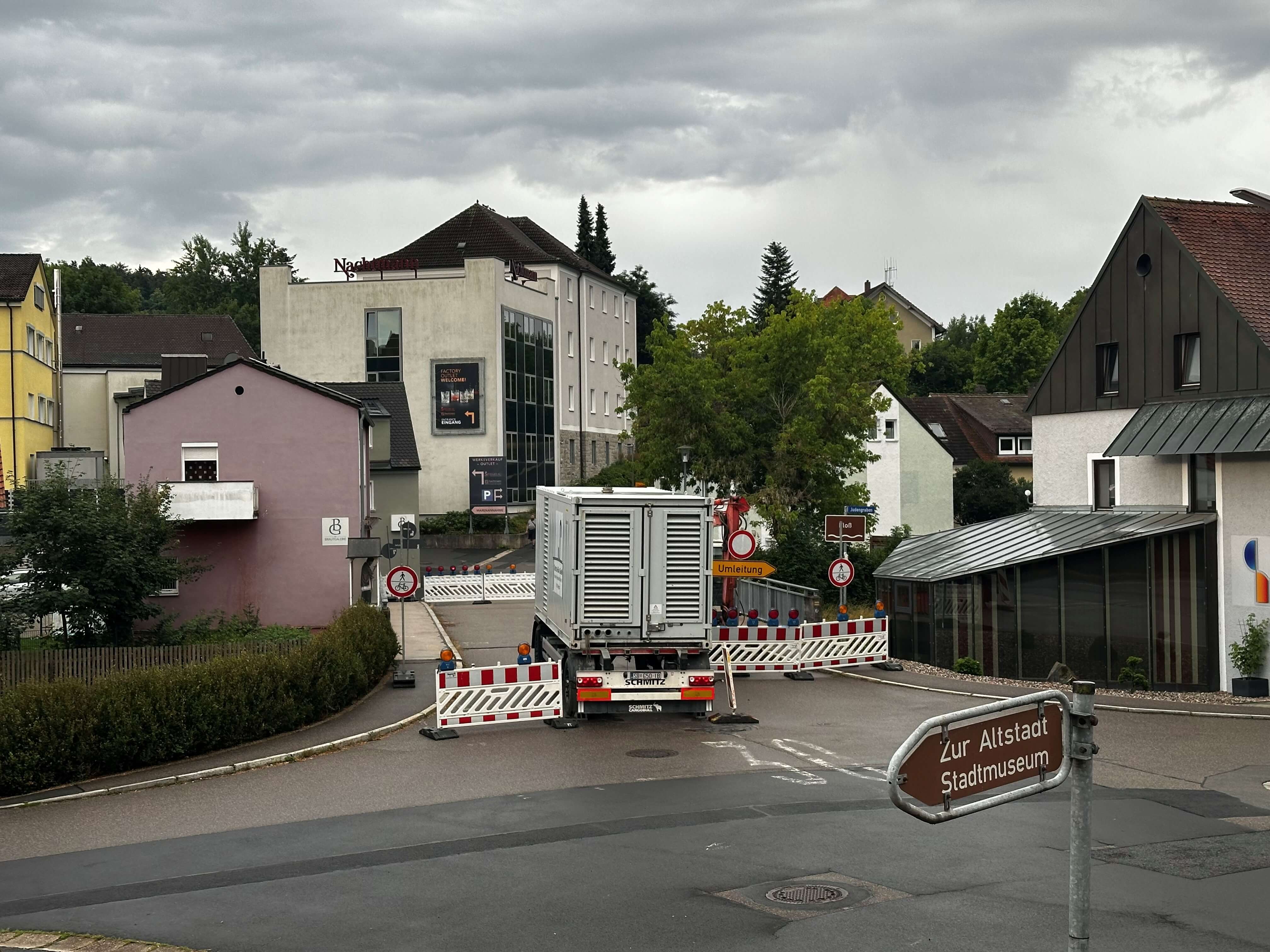 Brücke in der Bräuhausstraße gesperrt